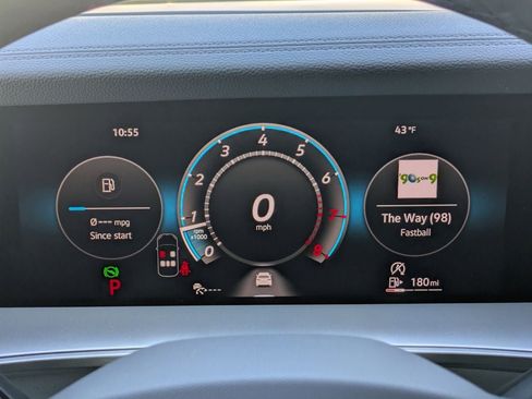 New 2026 Volkswagen Tiguan SE R-Line FWD image 41