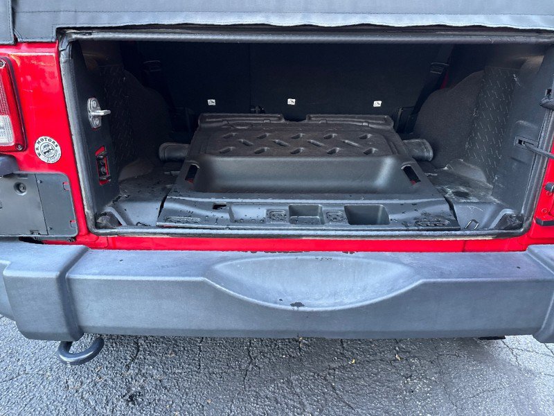 Used 2018 Jeep Wrangler Unlimited Sport S AWD/4WD image 35