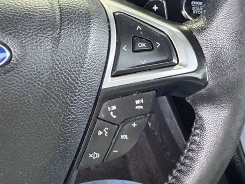 Used 2016 Ford Edge Titanium image 26