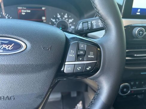Used 2022 Ford Escape SE w/ SE Sport Appearance Package AWD/4WD image 23