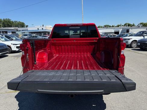 Used 2024 Chevrolet Silverado 1500 LT Trail Boss w/ Convenience Package II AWD/4WD image 25