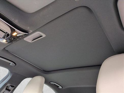 Used 2025 Mercedes-Benz C 300 Sedan image 16