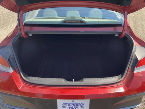 Used 2024 Hyundai Elantra SEL FWD image 10