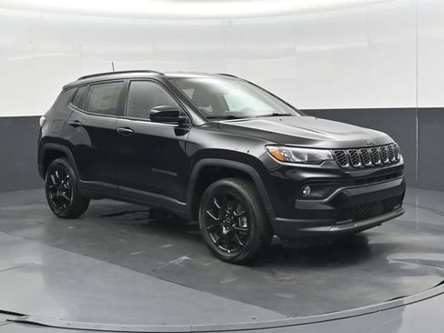 New 2026 Jeep Compass Latitude AWD/4WD image 1