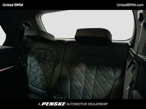 Used 2026 BMW X7 xDrive40i w/ M Sport Package AWD/4WD image 14