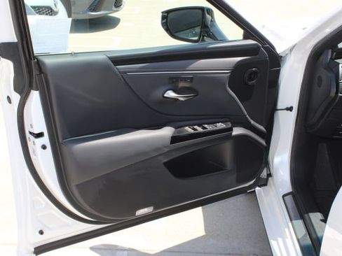 Certified 2025 Lexus ES 350 w/ Premium Package FWD image 10