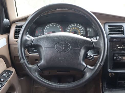 Used 1999 Toyota 4Runner SR5 AWD/4WD image 18