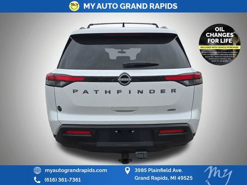 Used 2026 Nissan Pathfinder SV AWD/4WD image 6