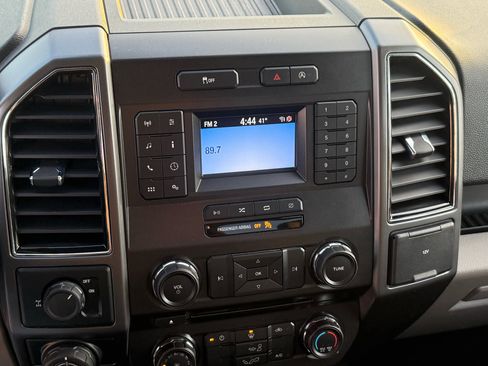 Used 2018 Ford F150 XLT w/ Trailer Tow Package image 22