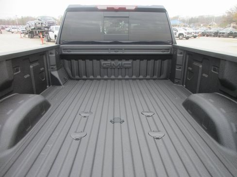 New 2026 GMC Sierra 3500 SLT w/ SLT Premium Package image 7