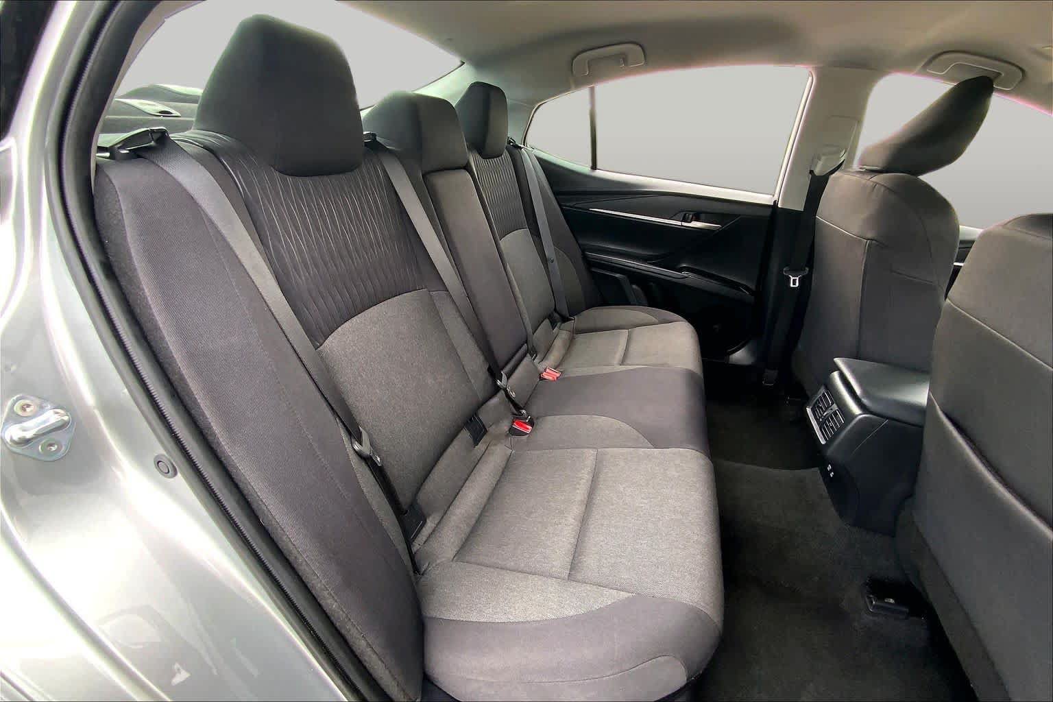 Used 2025 Toyota Camry LE FWD image 19