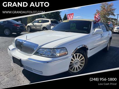 Used 2004 Lincoln Town Car Signature