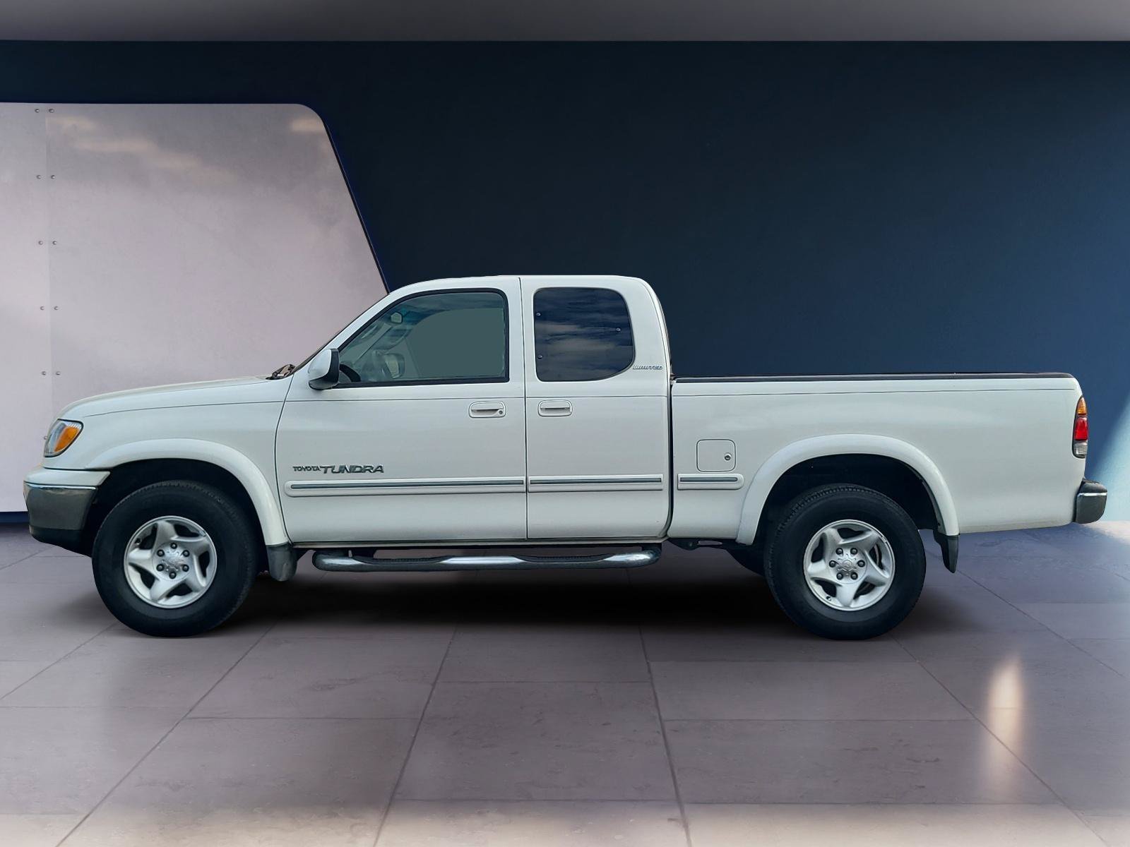 Used 2001 Toyota Tundra Limited RWD image 2