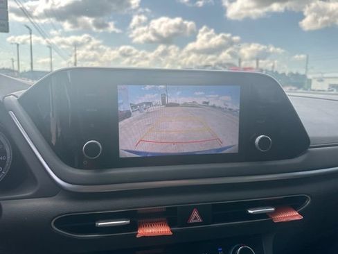 Used 2021 Hyundai Sonata SE FWD image 14