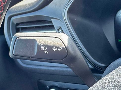 Used 2024 Ford Escape ST-Line image 32