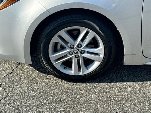 Used 2022 Toyota Corolla SE image 11