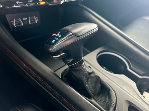 Used 2024 Dodge Durango GT RWD image 32