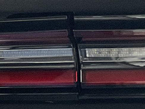 Used 2015 Dodge Challenger SRT Hellcat image 9