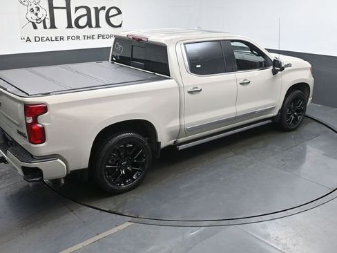 New 2026 Chevrolet Silverado 1500 High Country AWD/4WD image 18