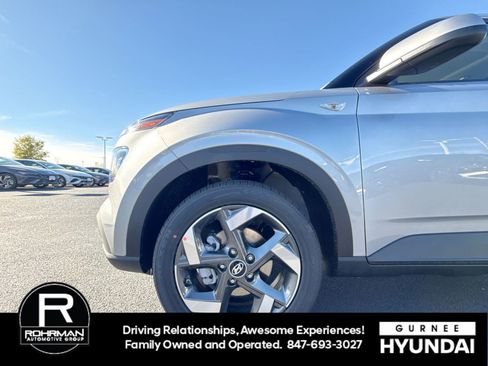 New 2026 Hyundai Venue SEL image 11