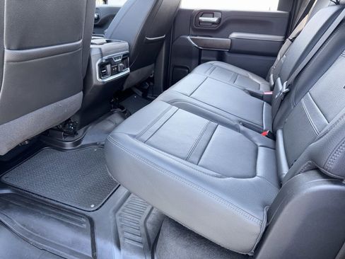 Used 2023 GMC Sierra 3500 Denali w/ Denali Black Diamond Edition image 31