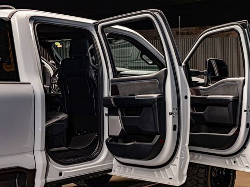 Used 2026 Ford F250 Platinum image 31