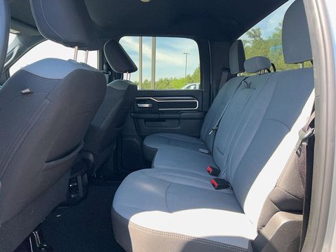 Used 2024 RAM 3500 Big Horn AWD/4WD image 28