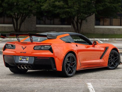 Used 2019 Chevrolet Corvette ZR1 RWD image 10