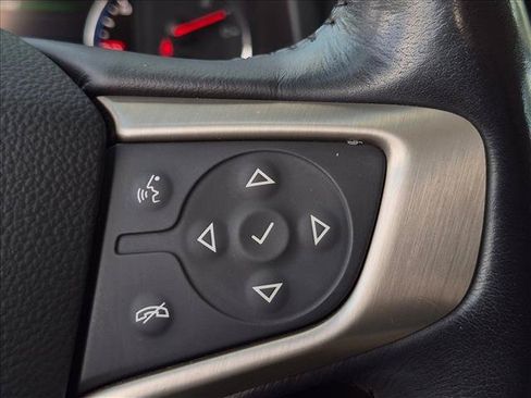 Used 2022 GMC Acadia Denali w/ Denali Ultimate Package AWD/4WD image 11