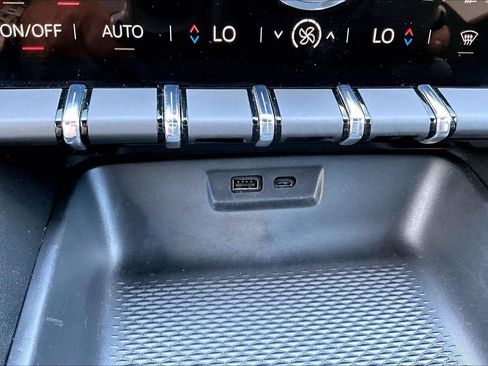 Used 2026 GMC Terrain AT4 w/ Convenience Package III AWD/4WD image 32