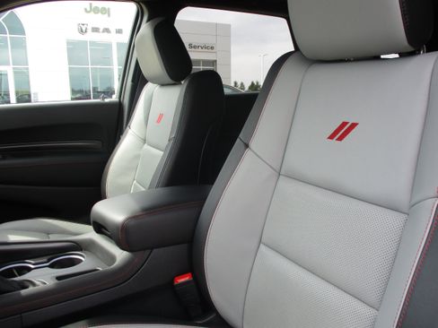 Used 2024 Dodge Durango GT AWD/4WD image 39