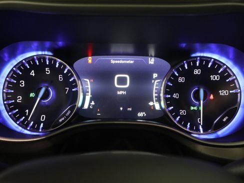 New 2026 Chrysler Pacifica Select image 18