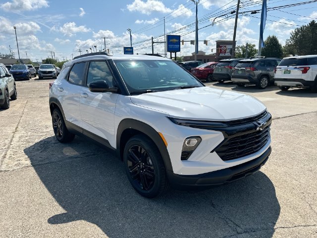 New 2026 Chevrolet TrailBlazer LT w/ Midnight Edition FWD image 11