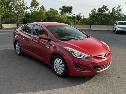 Used 2016 Hyundai Elantra SE FWD image 9