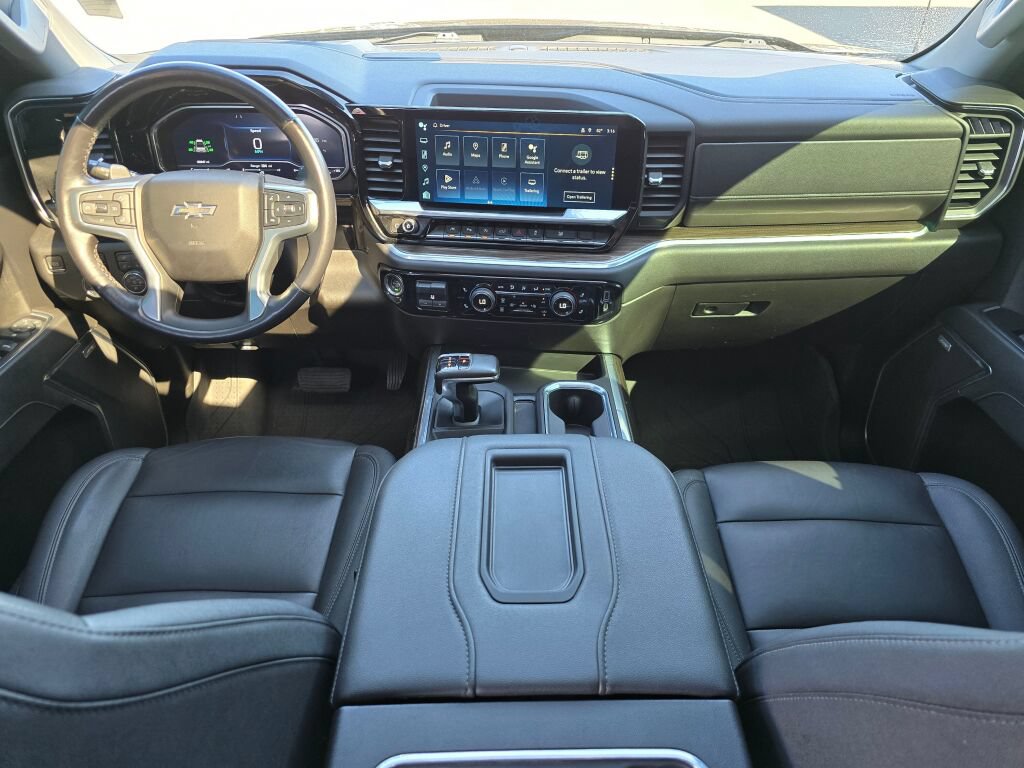 Used 2022 Chevrolet Silverado 1500 RST w/ Convenience Package II AWD/4WD image 14