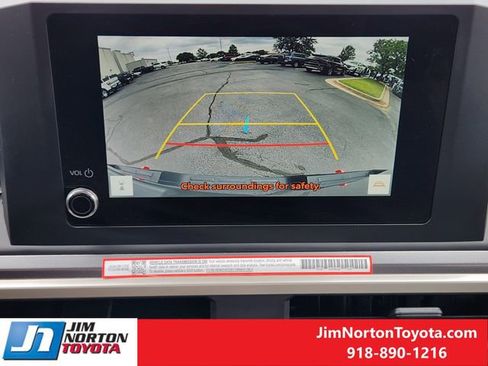 Used 2025 Toyota Tacoma TRD Off-Road image 22