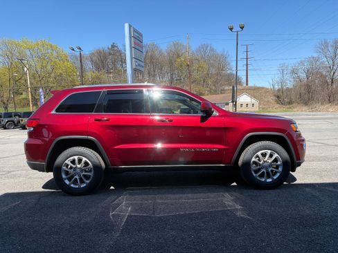 Used 2021 Jeep Grand Cherokee Laredo X image 6