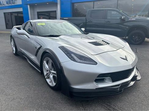 Used 2017 Chevrolet Corvette Stingray Coupe w/ 3LT Preferred Equipment Group image 14