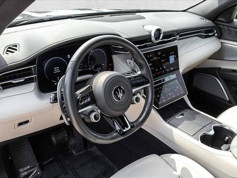 Used 2023 Maserati Grecale Modena AWD/4WD image 10