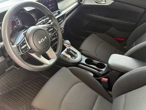 Used 2023 Kia Forte LXS FWD image 10