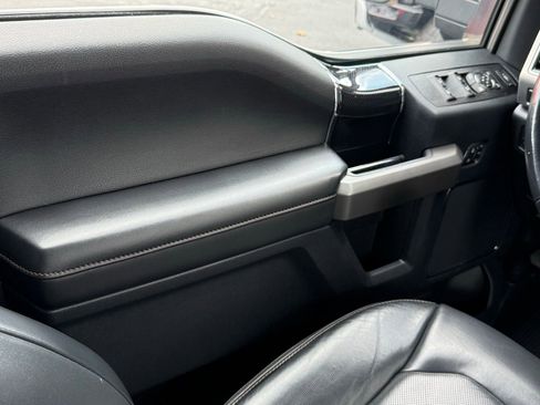 Used 2022 Ford F350 Platinum image 32