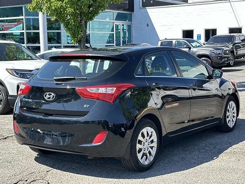 Used 2016 Hyundai Elantra GT FWD image 2