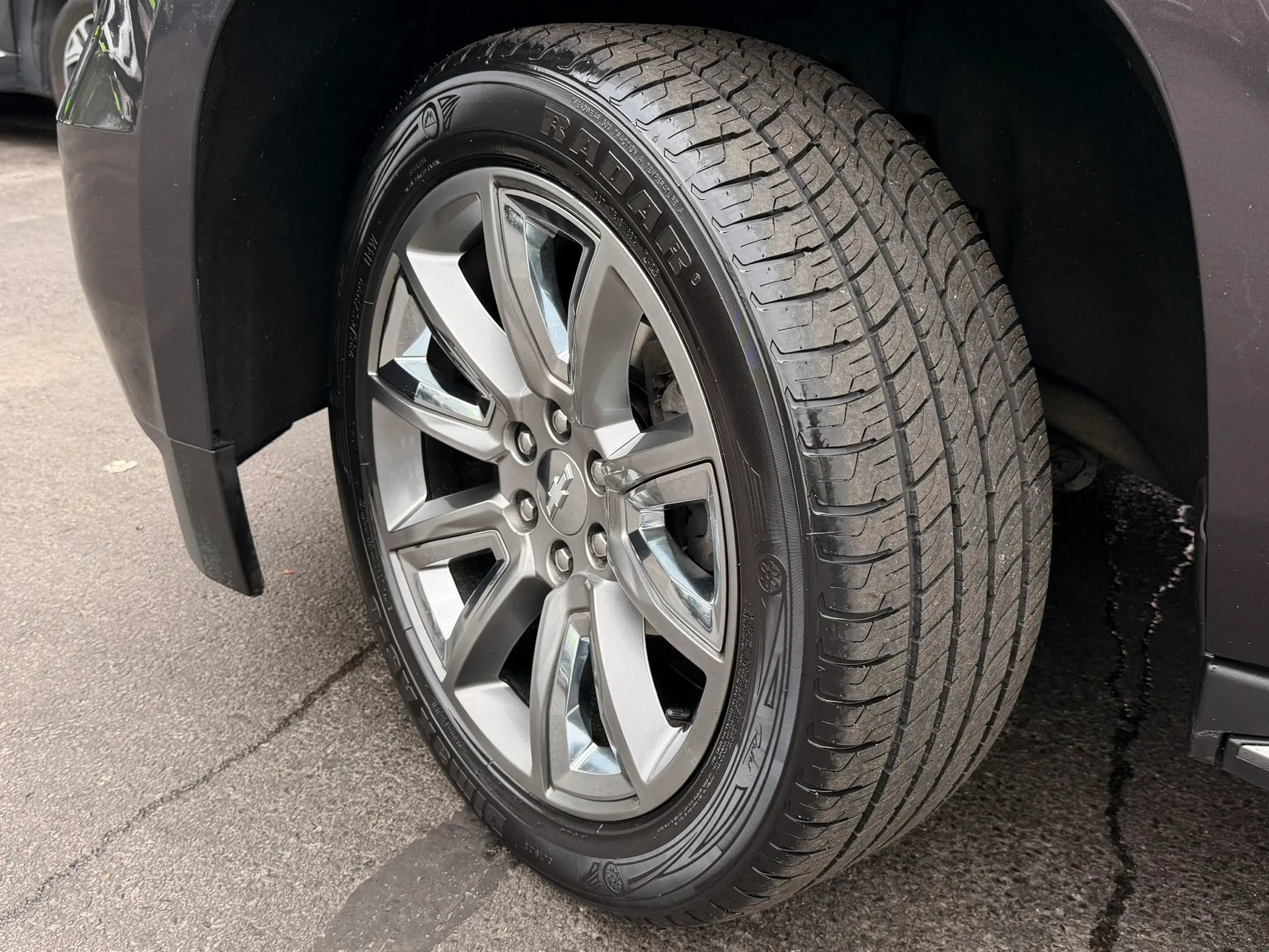 Used 2018 Chevrolet Tahoe Premier AWD/4WD image 33