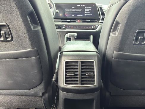 Used 2024 Kia Sportage EX FWD image 17