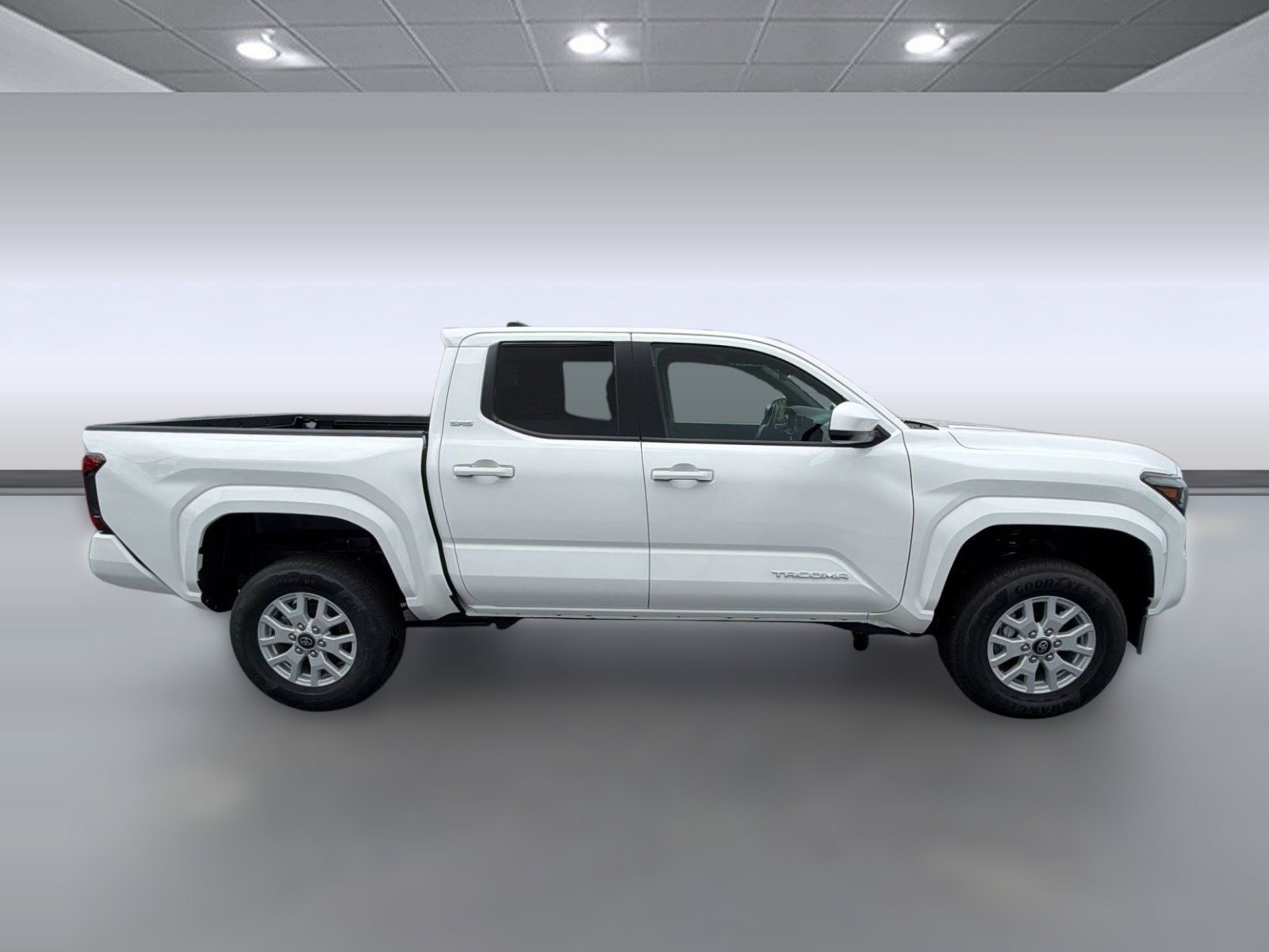 Used 2026 Toyota Tacoma SR5 RWD image 8