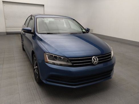 Used 2017 Volkswagen Jetta SE FWD image 14