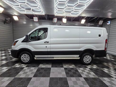 Used 2023 Ford Transit 250 Low Roof w/ Exterior Upgrade Package RWD image 9
