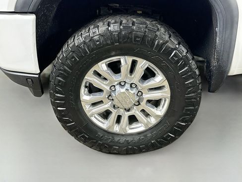 Used 2020 GMC Sierra 3500 Denali w/ Denali Ultimate Package image 8