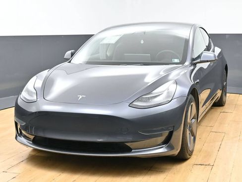 Used 2023 Tesla Model 3 Standard Range RWD image 6
