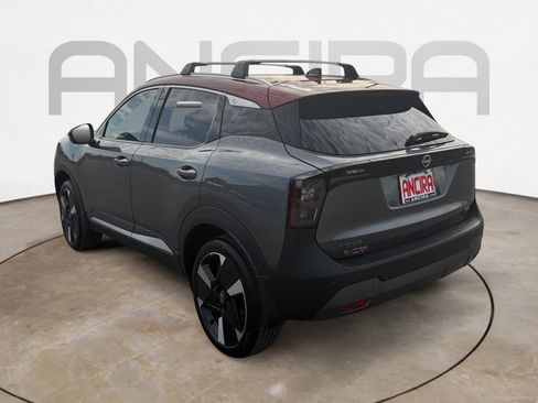 Used 2025 Nissan Kicks SR image 9